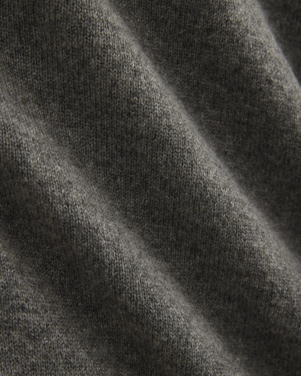 Cashmere Cropped High-V Sweater | Heather Charcoal