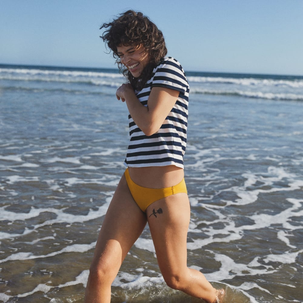 The Box-Cut Tee in Essential Cotton | Navy / Canvas | No Pocket