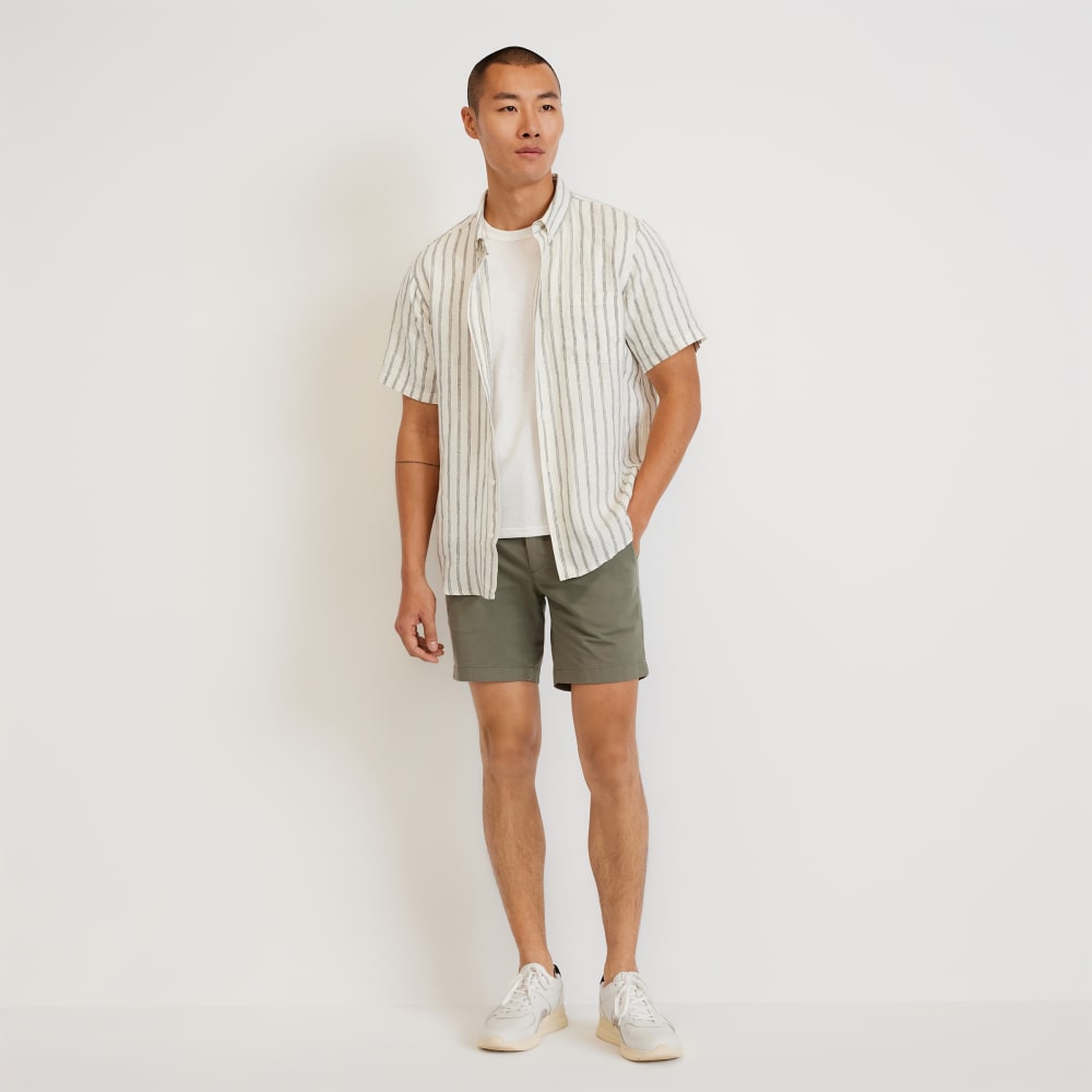 The Classic Short-Sleeve Shirt in Linen | Black / Canvas Tan