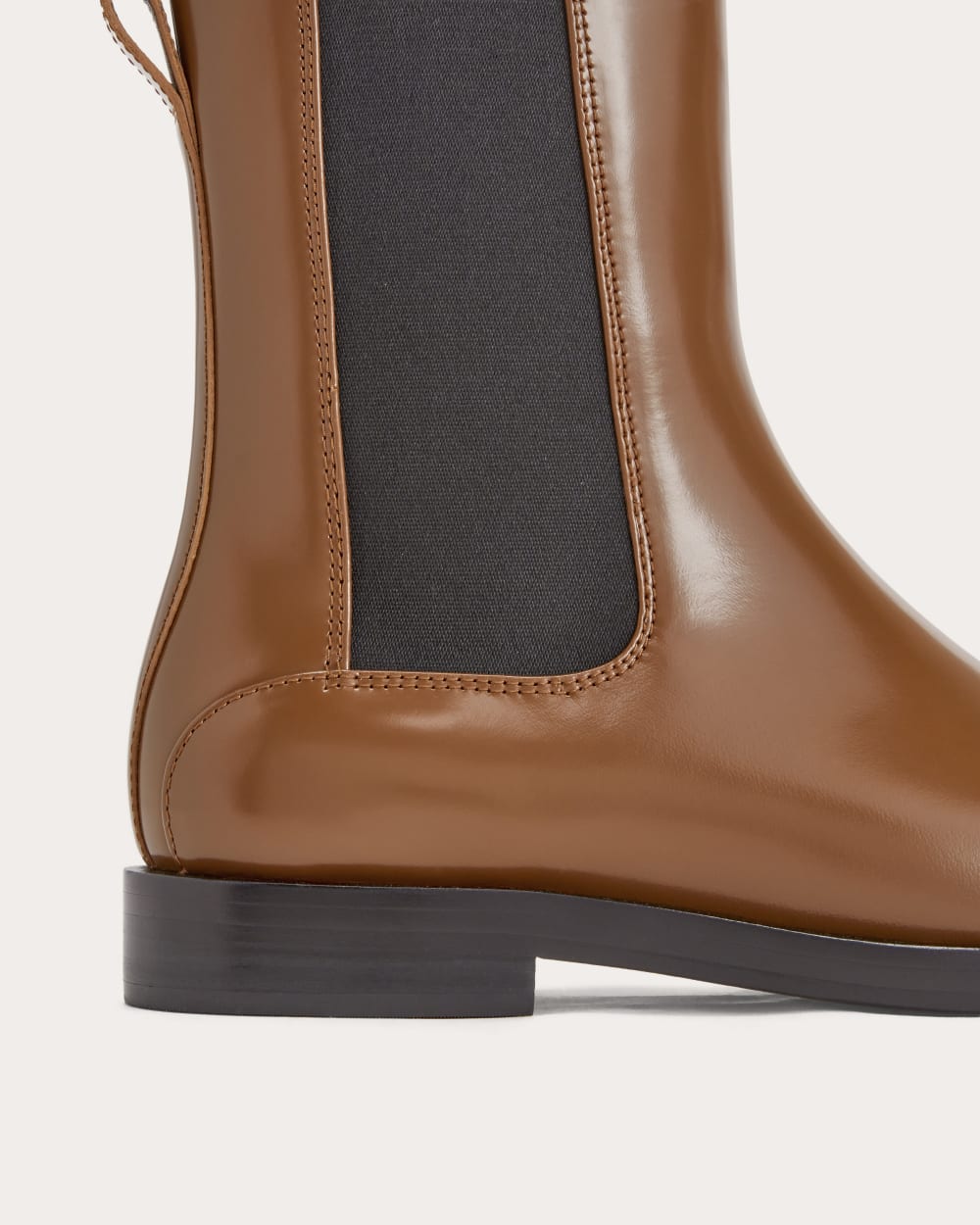 The Chelsea Boot | Rum