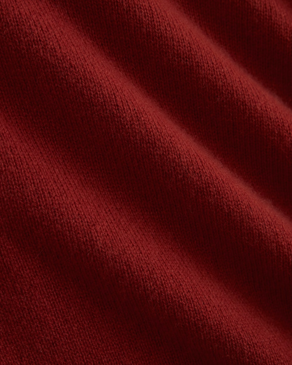 The Boxy Turtleneck in Cashmere | Berry Red