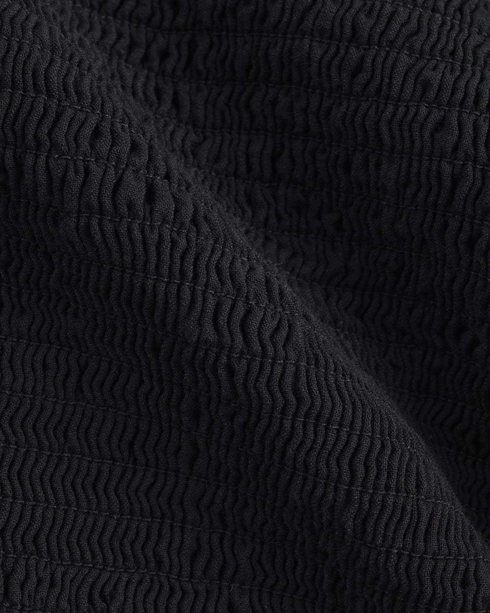 The Gauze Smocked Top | Black