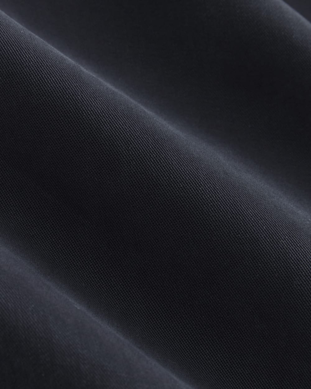 The Resort Shirt in Butterlite | Navy