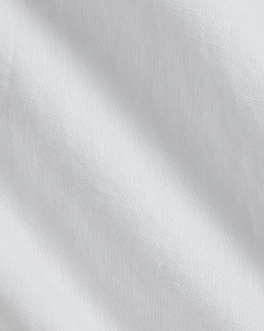 The Classic Shirt in Linen | White