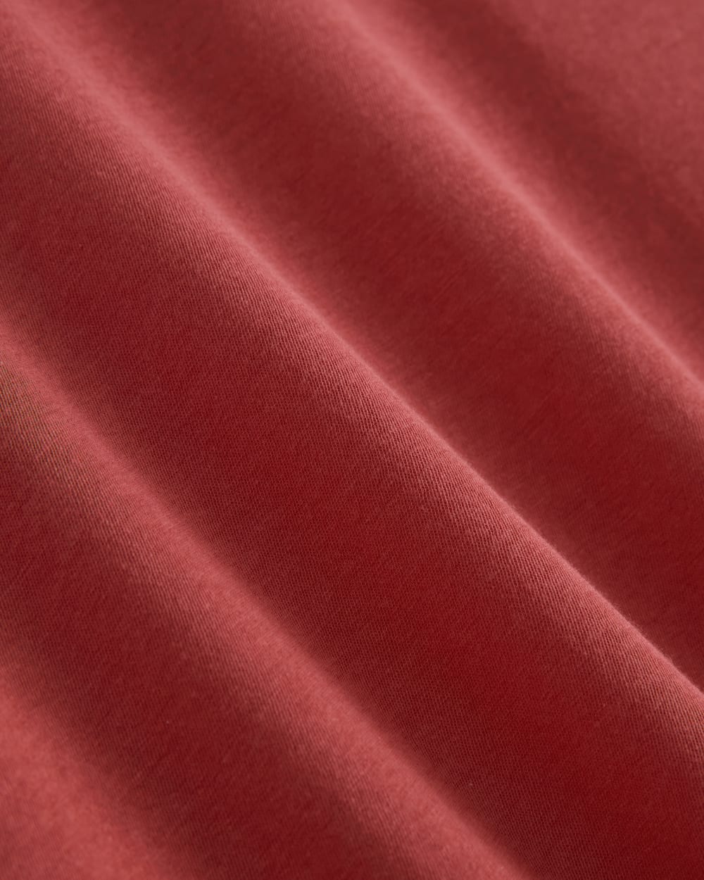 The Slim Air Tee | Vintage Red