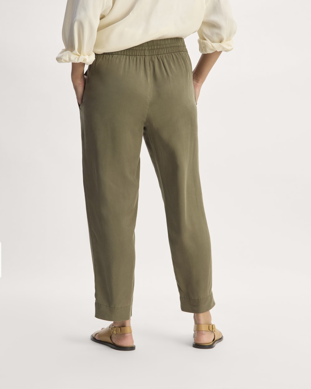 The Tapered Pant in Butterlite | Kalamata