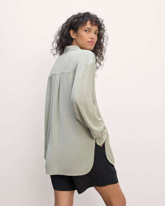 The Boyfriend Shirt in Washable Silk | Seagrass