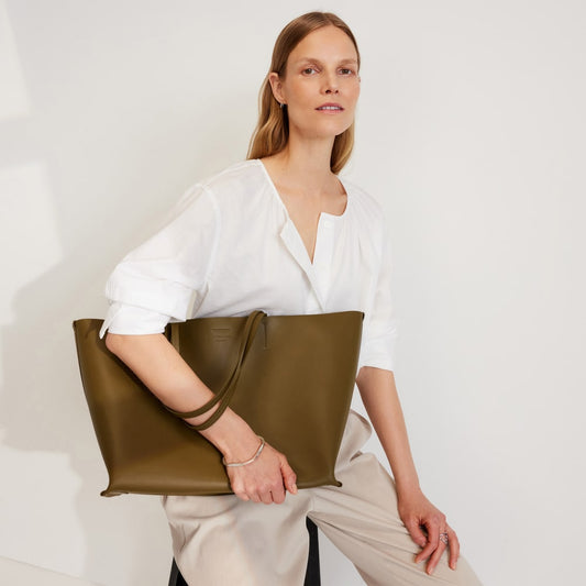 The Luxe Italian Leather Tote | Beech
