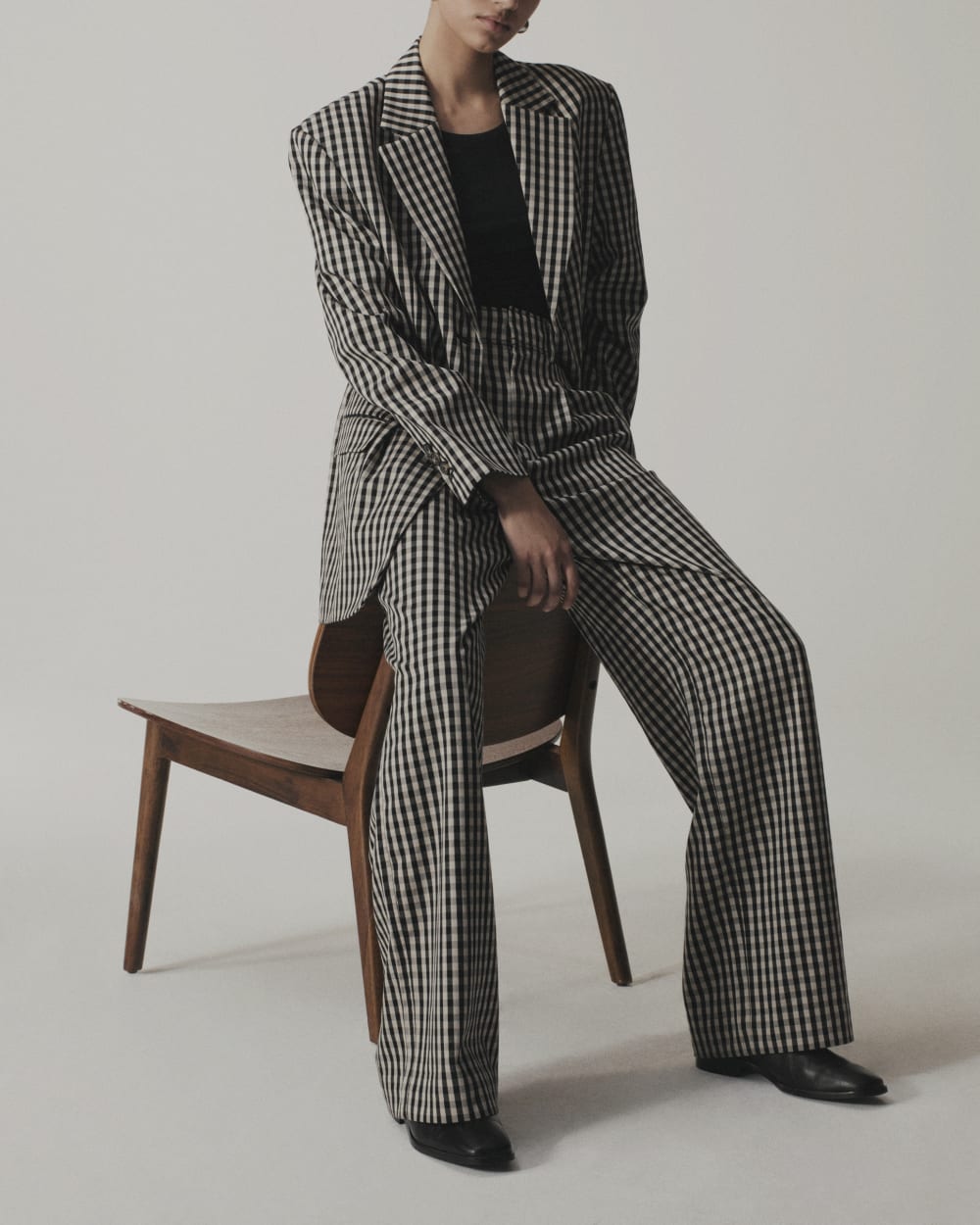 The Draper Pleated Pant in Buttersmooth | Khaki / Black | 30 Inseam