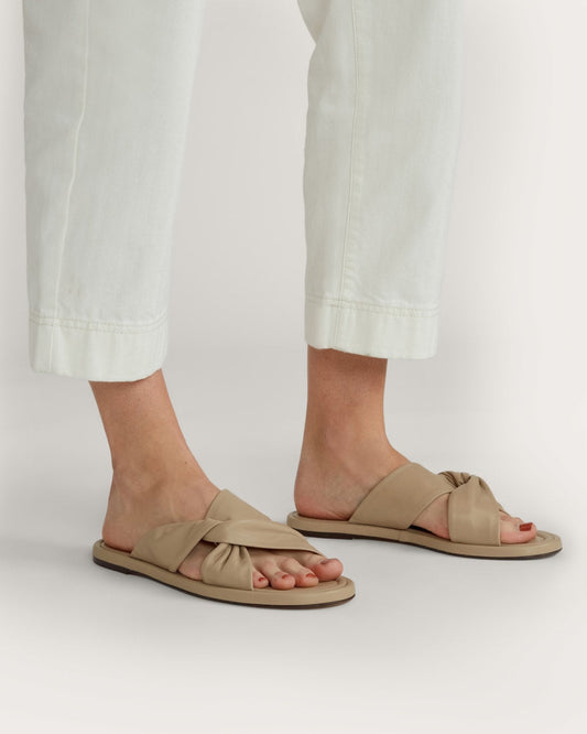 The Day Twist Sandal | Warm Khaki