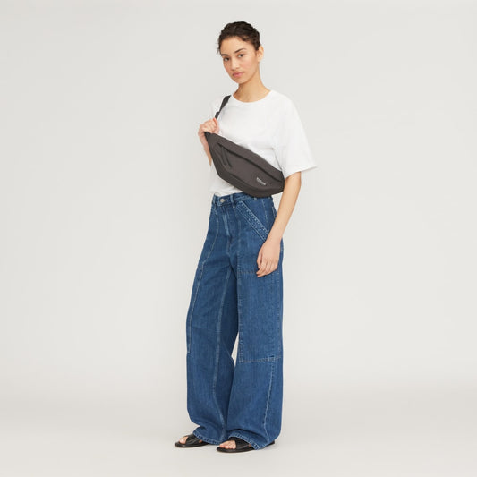 The Renew Transit Fanny Pack | Black (with label)