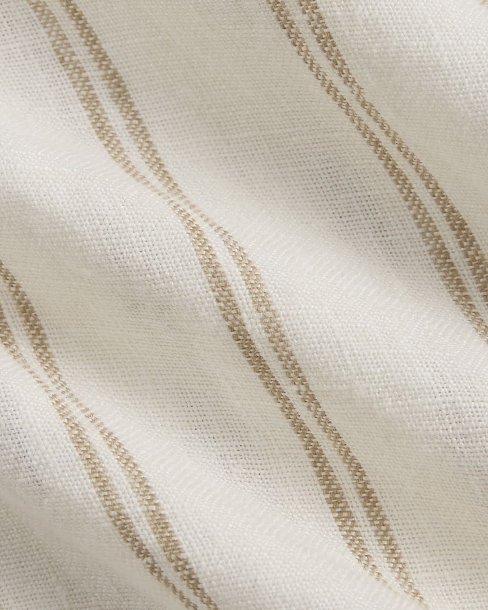 The Classic Shirt in Linen | Bone / Cornstalk