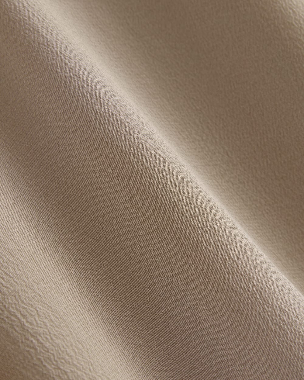 The Notch Shirt in Washable Silk | Burnt Sugar