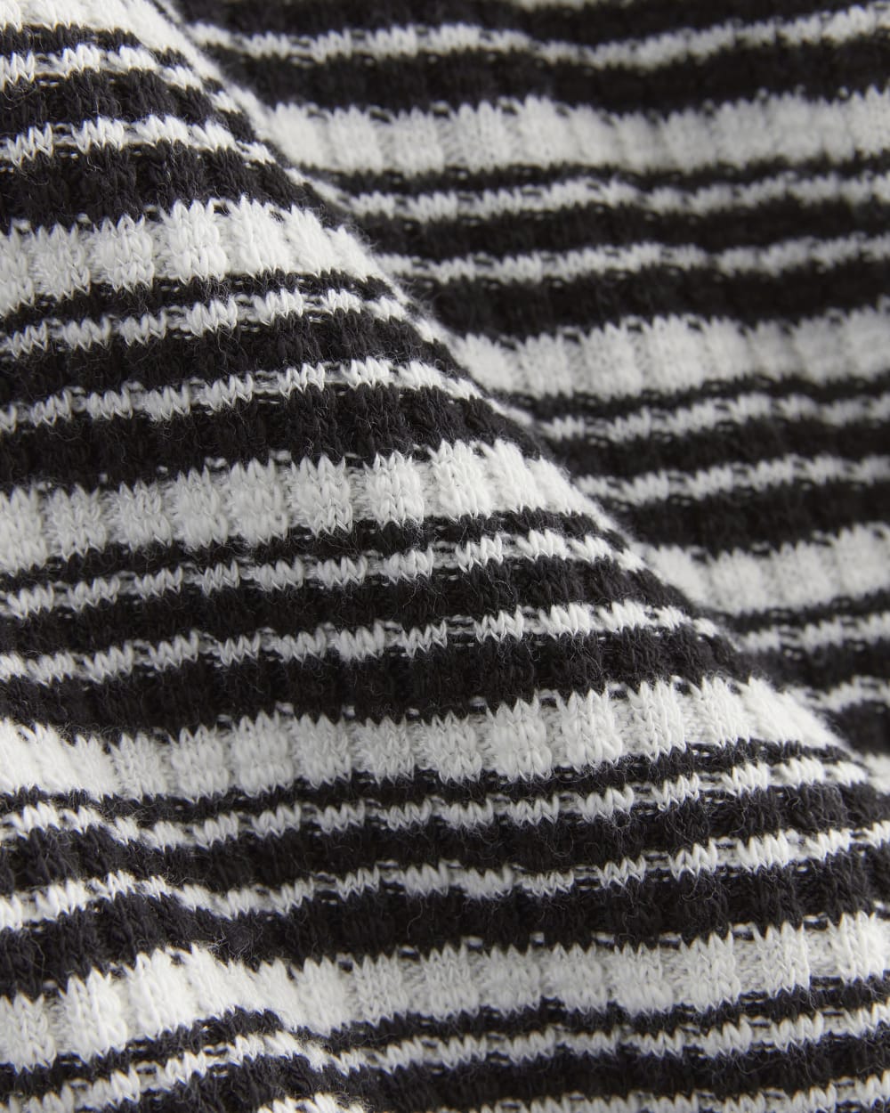 The Rib-Knit Short-Sleeve Henley | Bone / Black