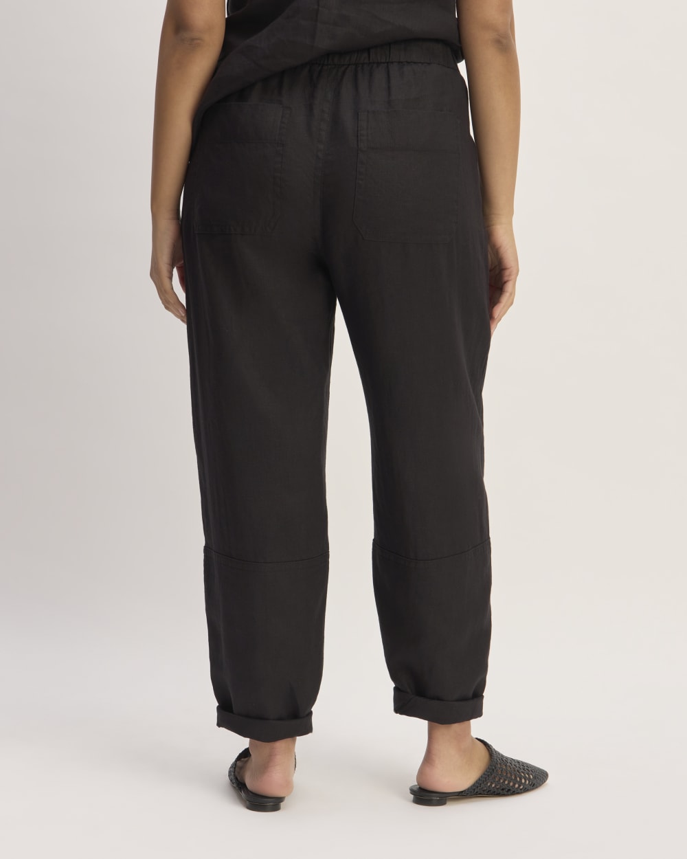 The Linen Pull-On Barrel Pant | Black