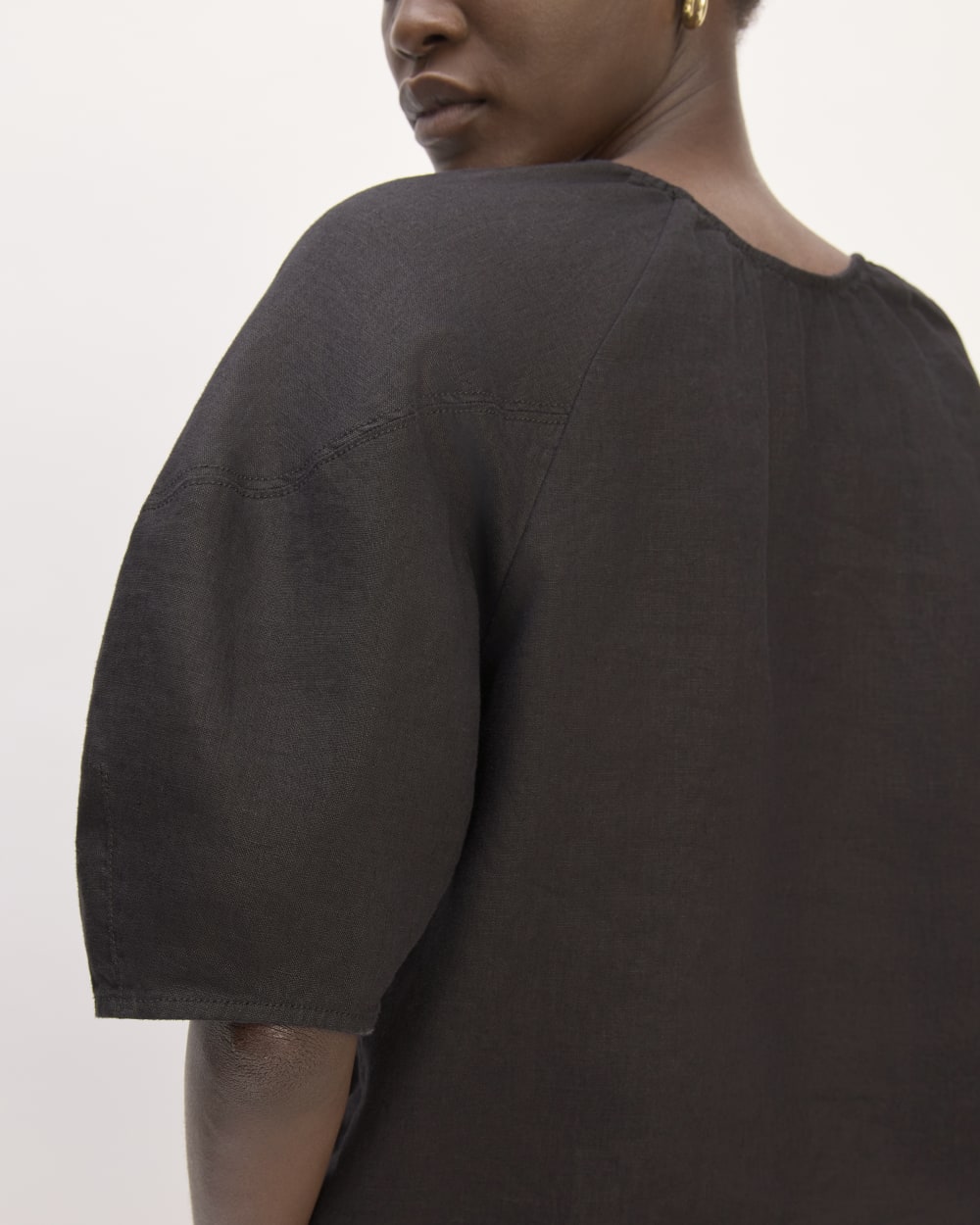 The Scoop Top in Linen | Black