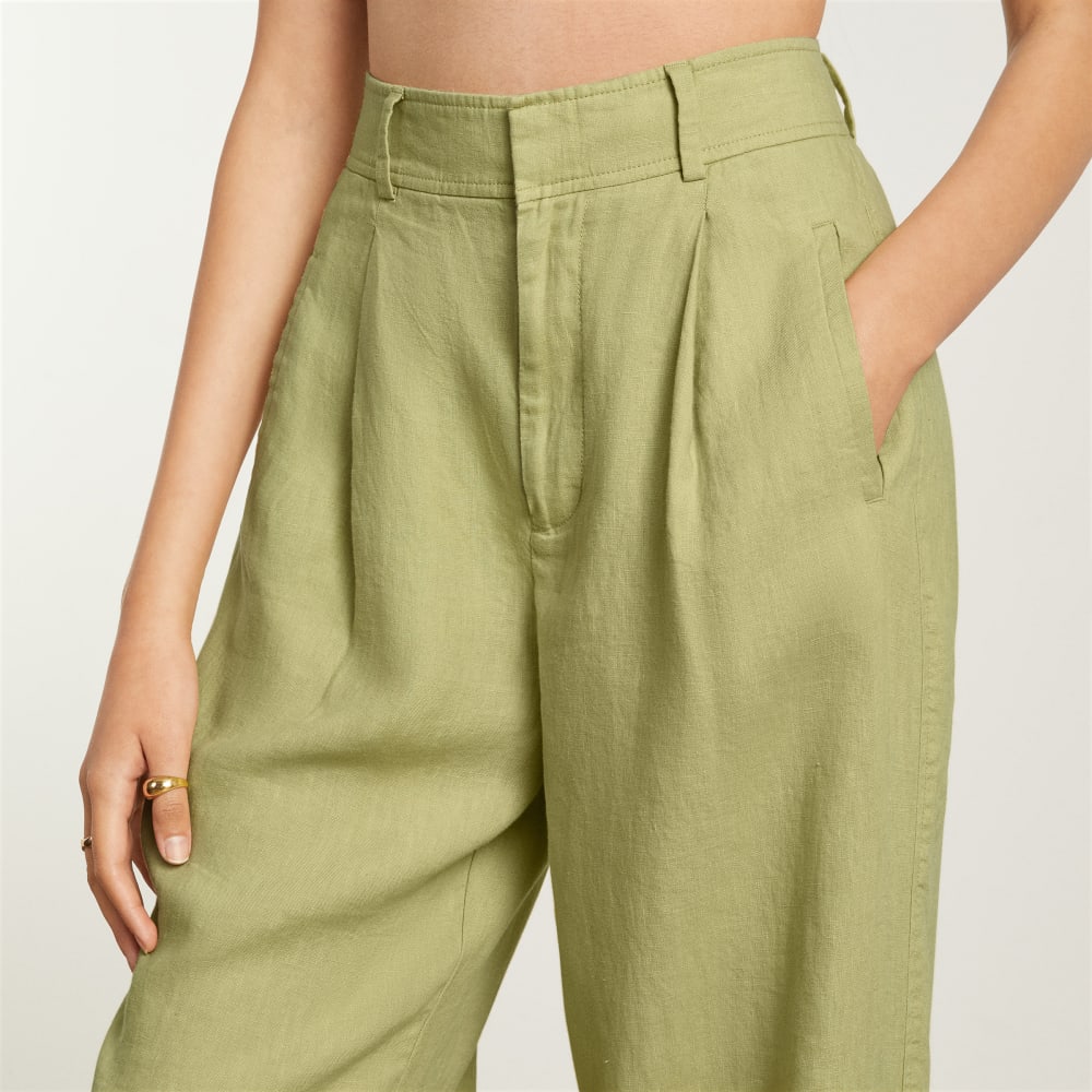 The Linen Way-High® Drape Pant  | Leek