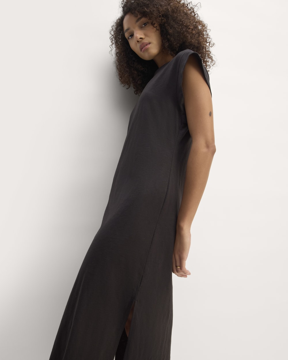 The Muscle Tee Midi Dress | Black
