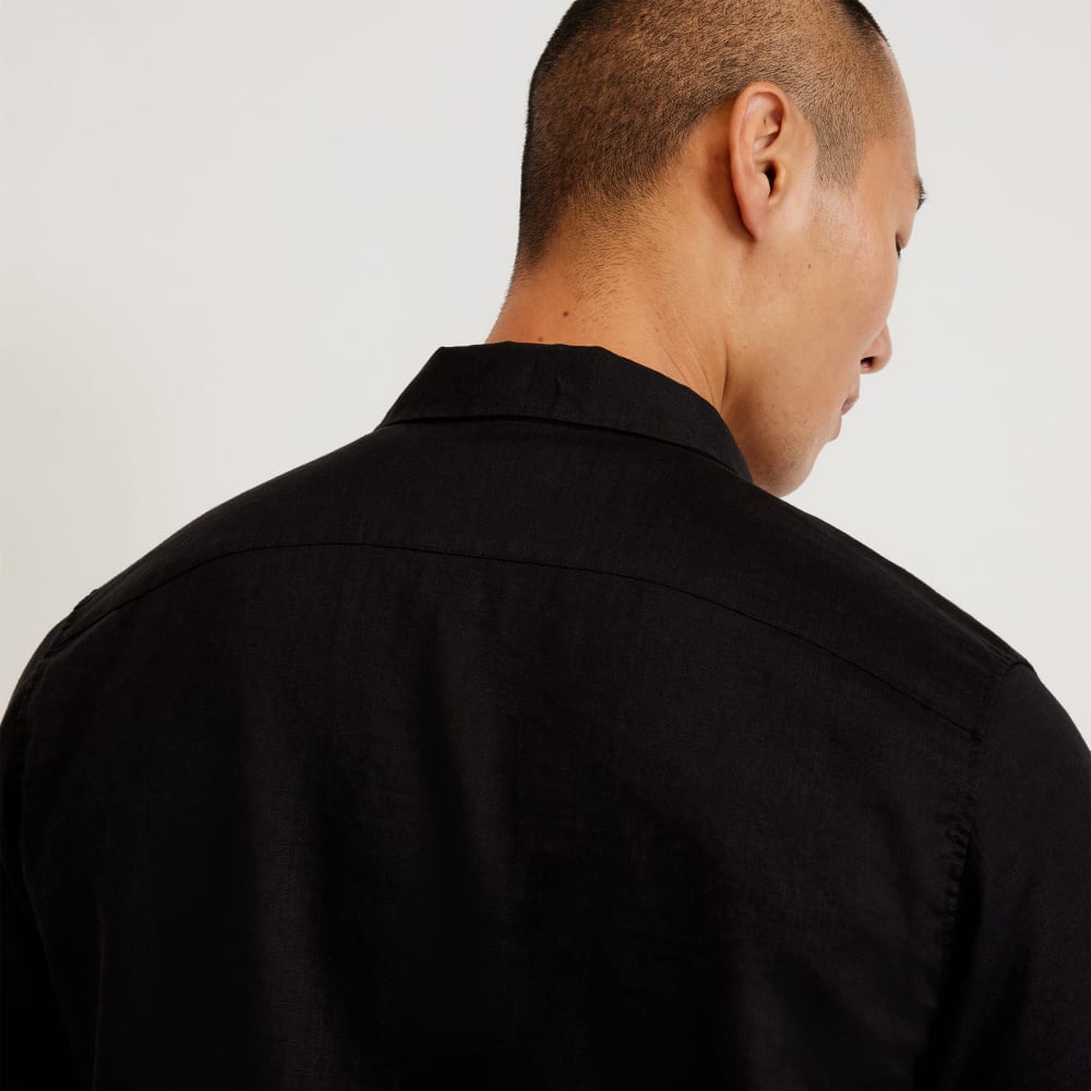 The Classic Short-Sleeve Shirt in Linen | Black