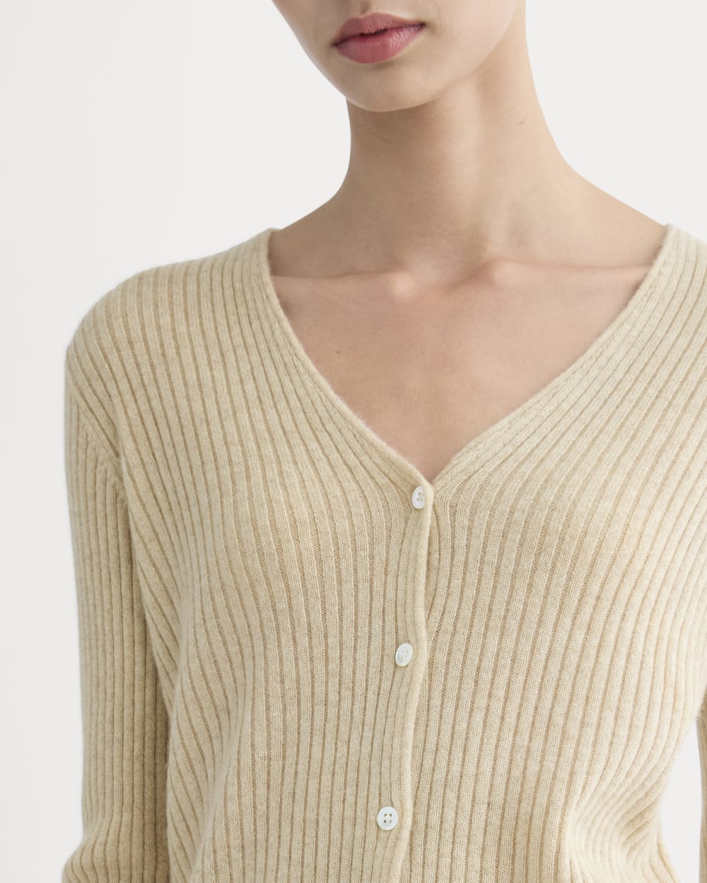 Cashmere Ribbed V-Neck Cardigan | Heather Light Camel