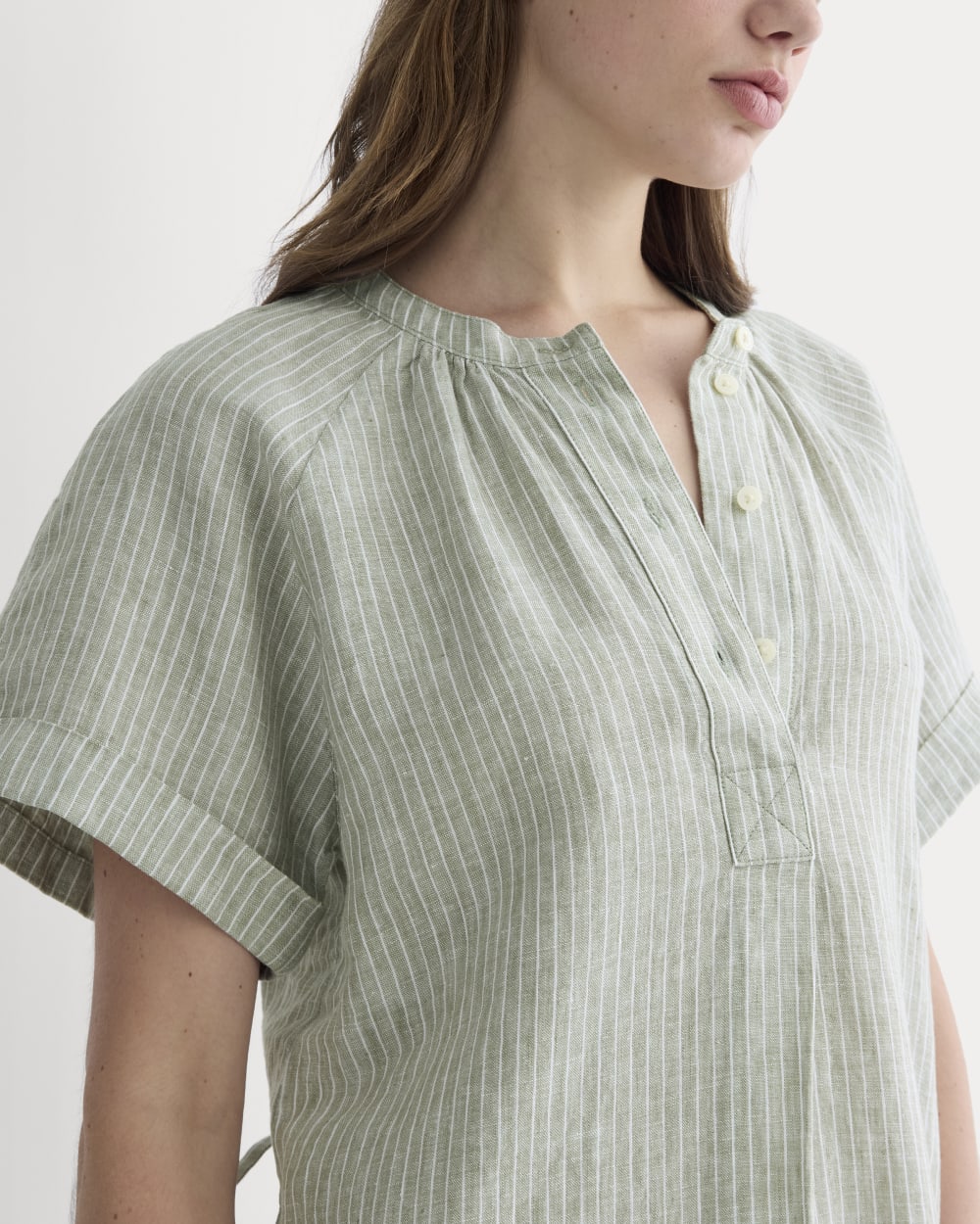 The Popover Dress in Linen | Oil Green / White