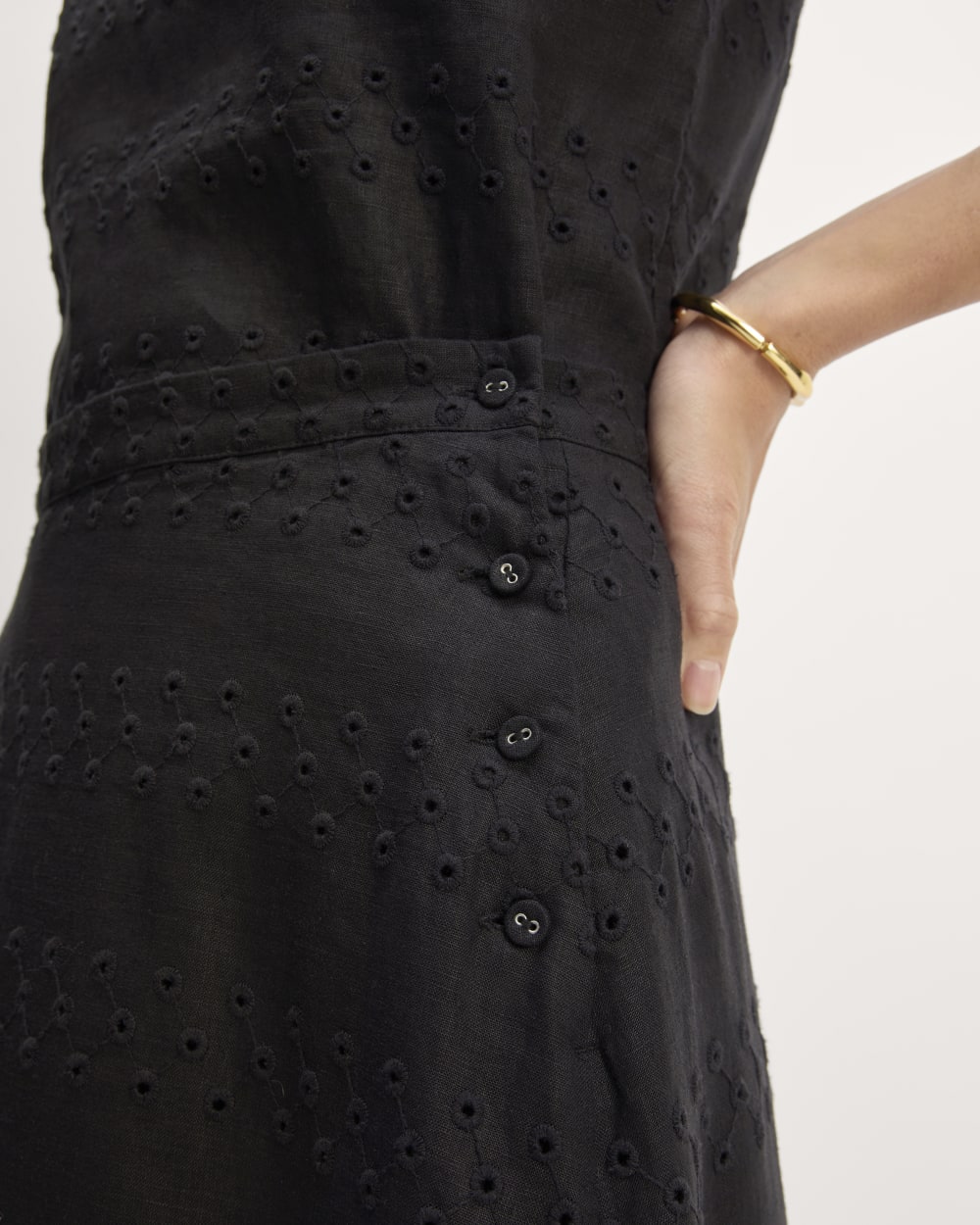 The Linen Eyelet Midi Skirt | Black Eyelet