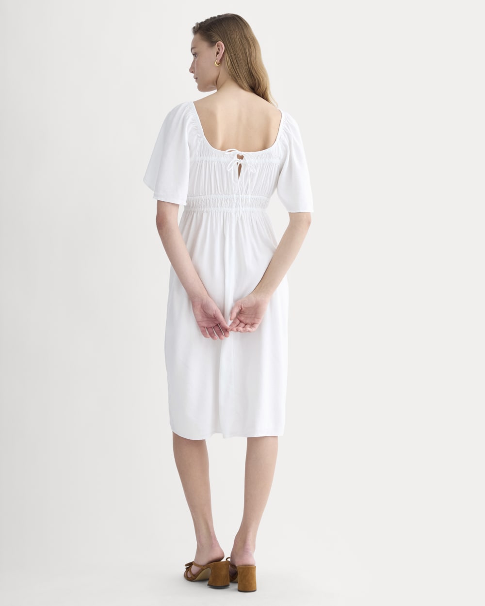 The Flutter-Sleeve Dress in Stretch Linen | White