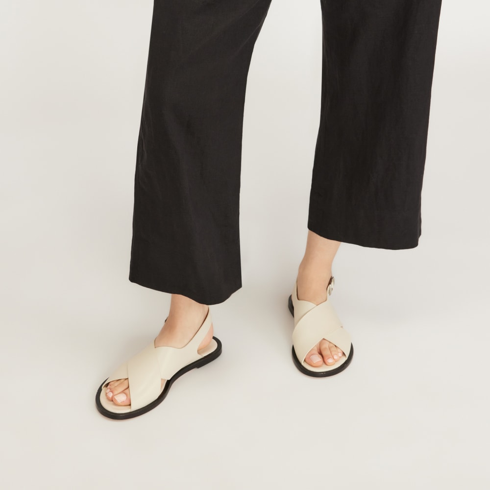 The City Crossover Sandal | Parchment