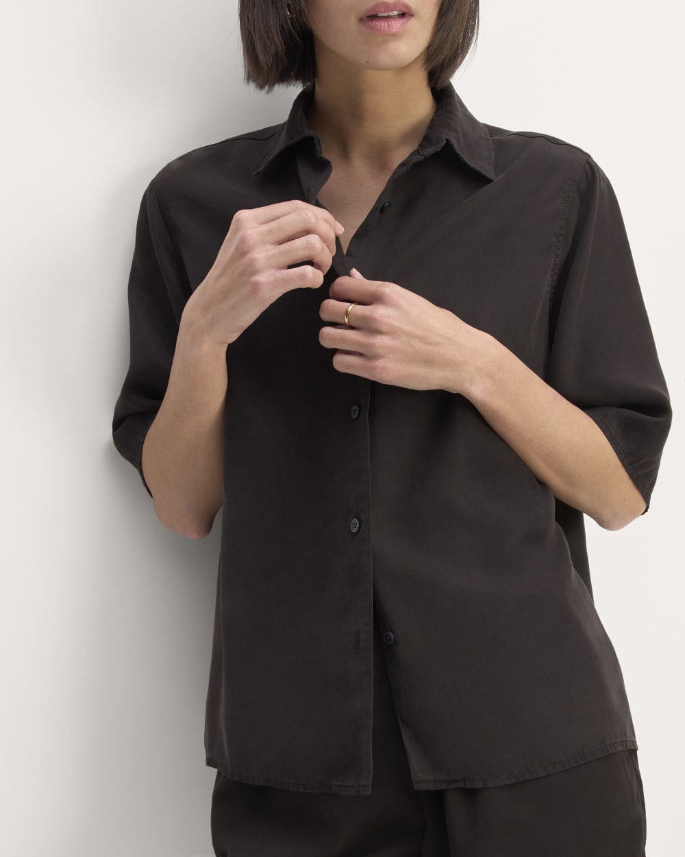 The Short-Sleeve Shirt in Butterlite | Black