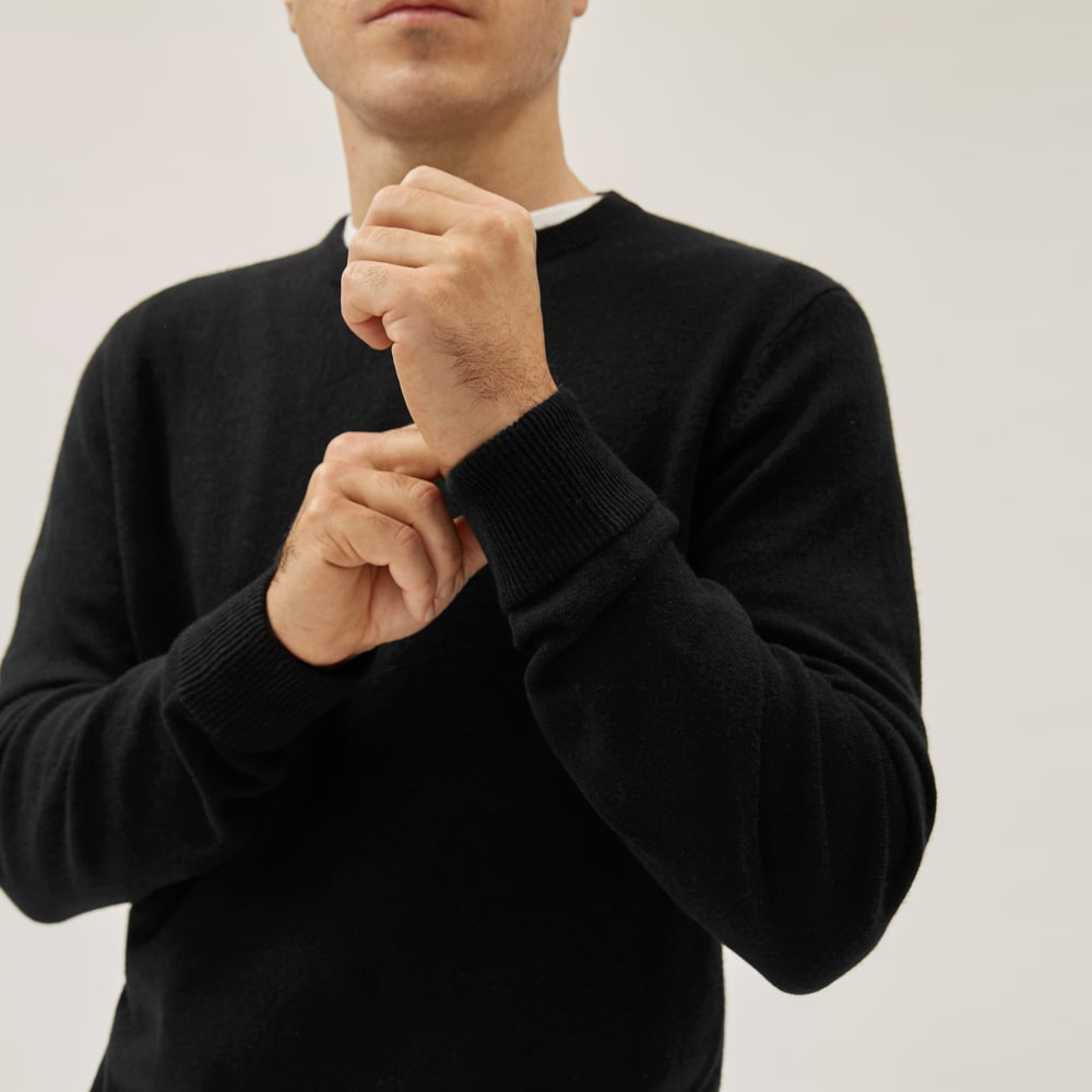 The Grade-A Cashmere Crew | Black