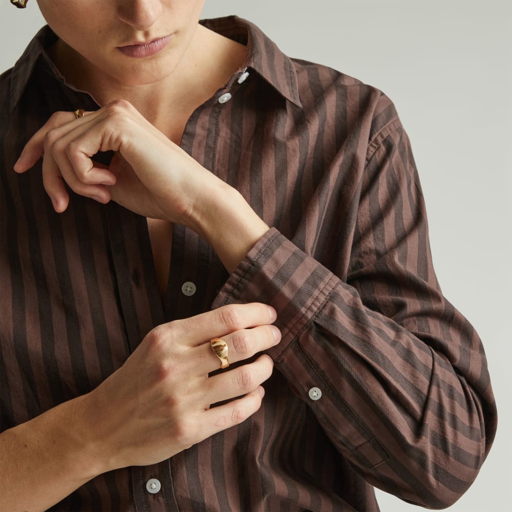 The Must-Have Shirt in Silky Cotton | Chocolate Brown / Black