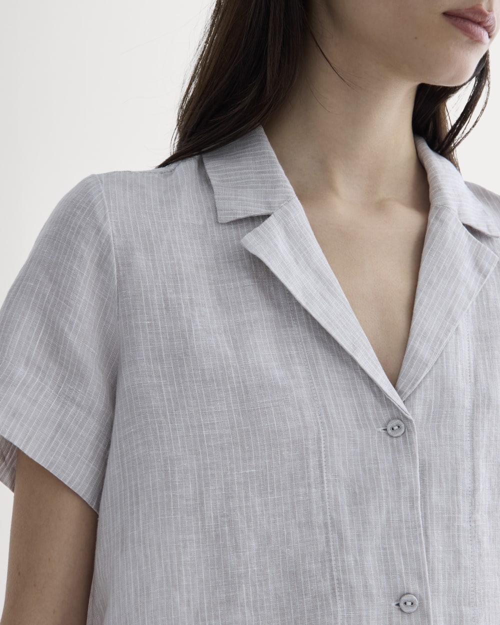 The Notch Shirt in Linen | Stone / White