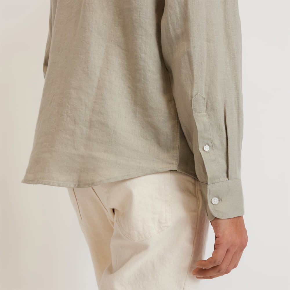 The Classic Shirt in Linen | Seagrass