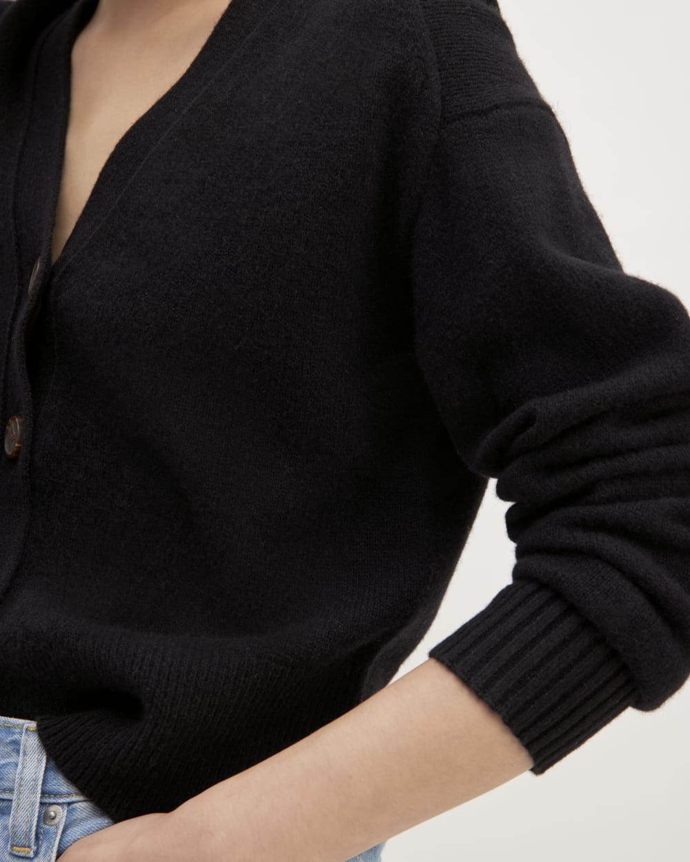 The Cashmere Cardigan | Black