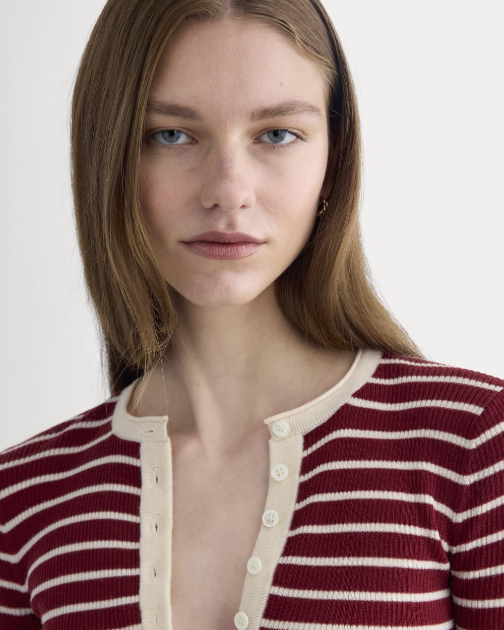 The Short-Sleeve Henley in Ultrasoft Merino | Merlot / Parchment