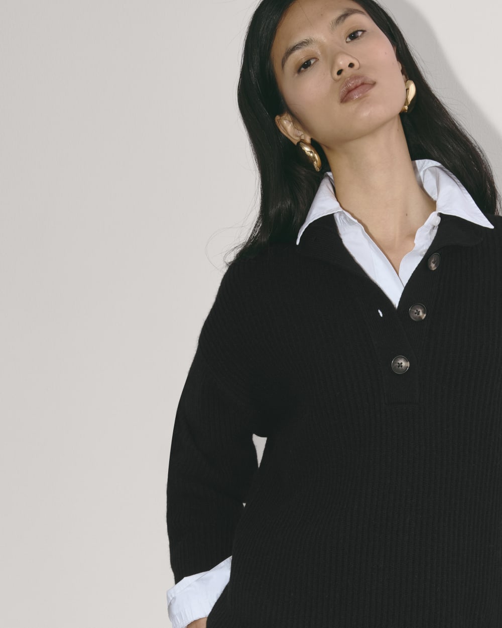 The Cocoon Henley in Wool Cashmere | Black