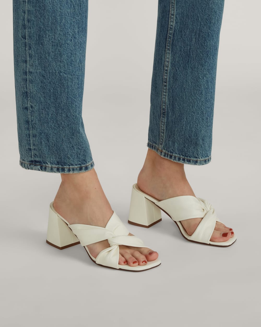 The Day Twist Heel | Canvas