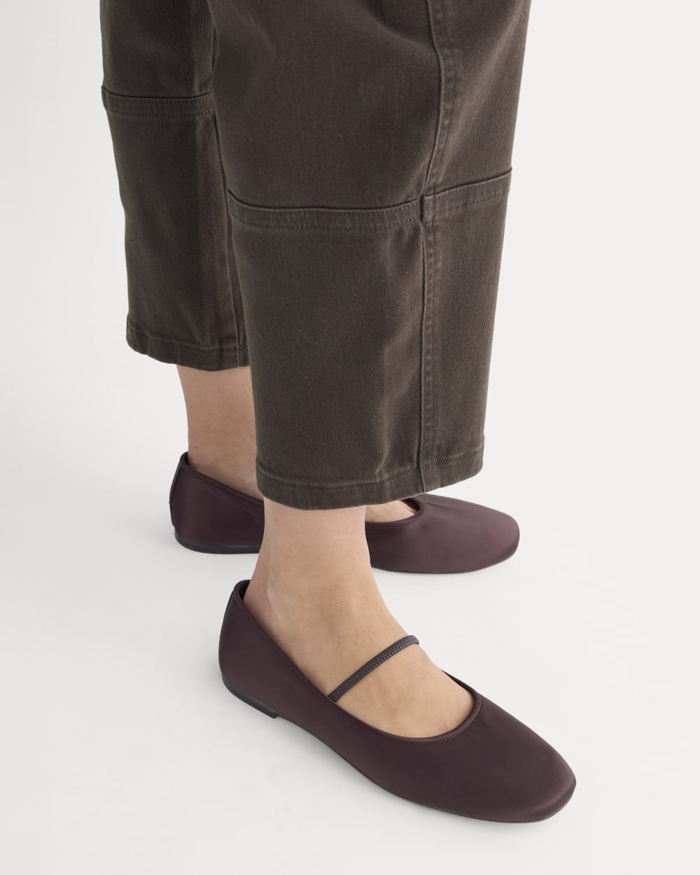 The Utility Barrel Pant | Dark Chocolate | Regular