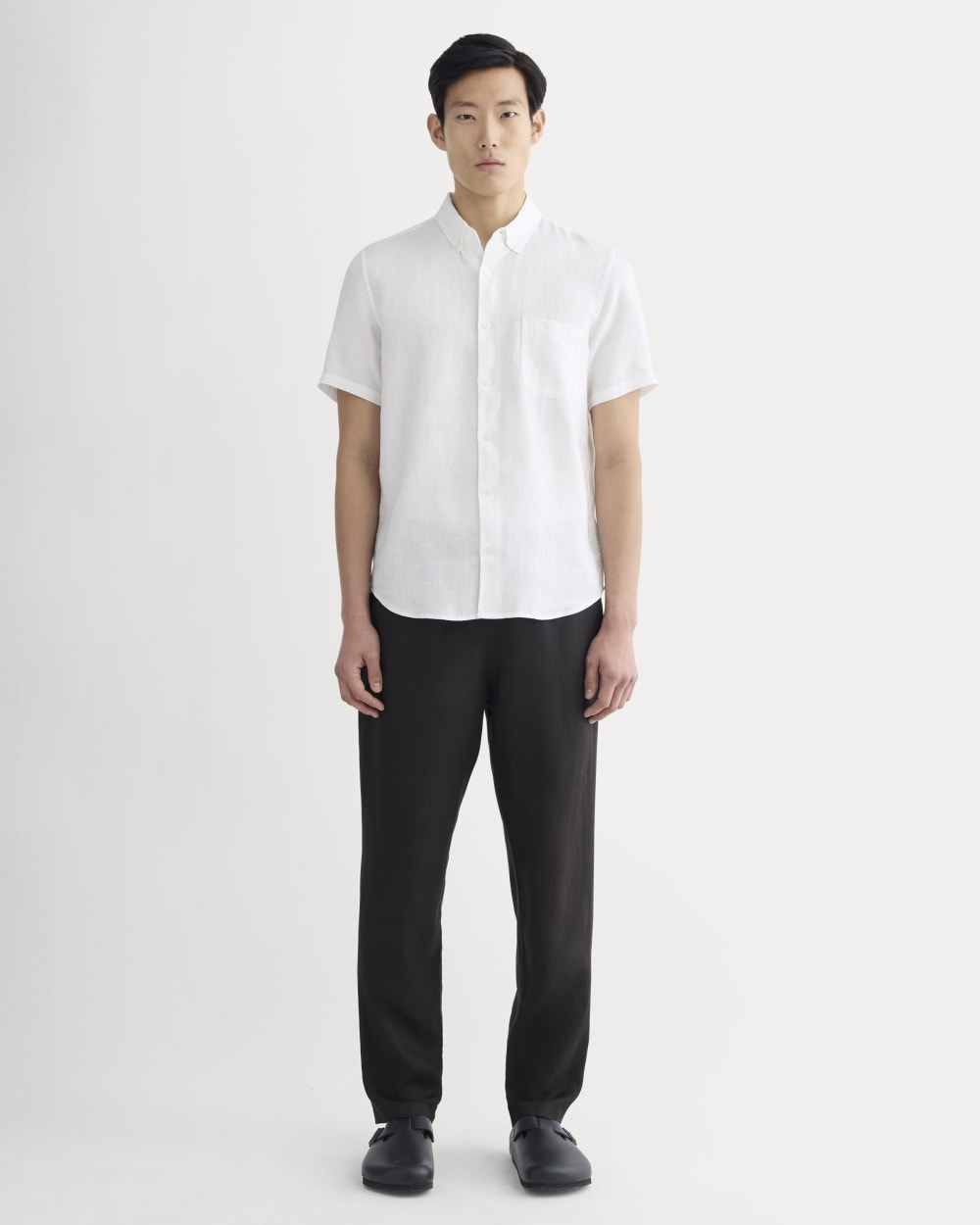 The Classic Short-Sleeve Shirt in Linen | White