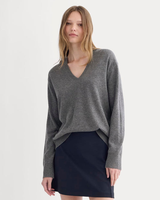 The Classic V in Cashmere | Heather Charcoal
