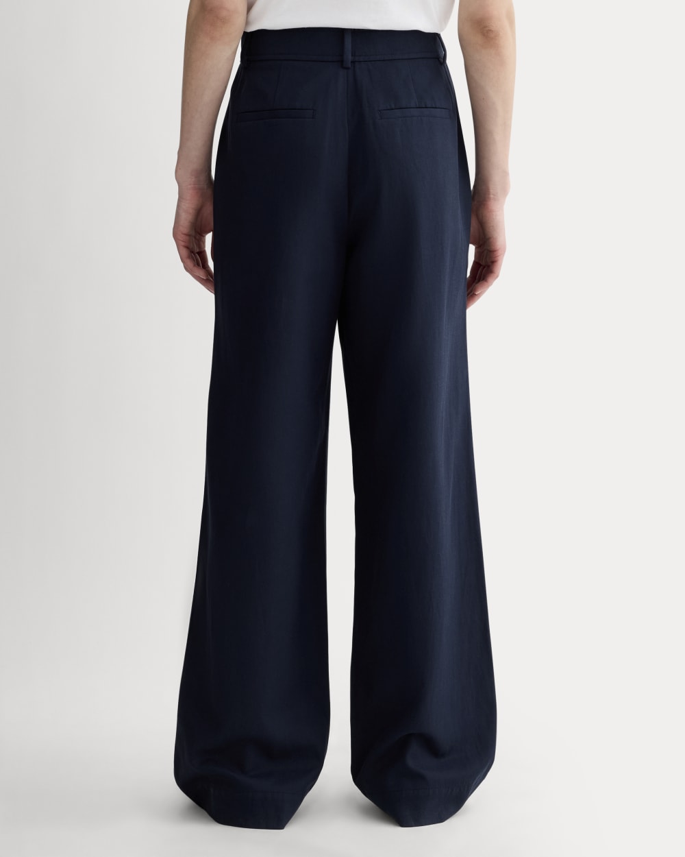 The Draper Pleated Pant in Buttersmooth | Navy | 30 Inseam