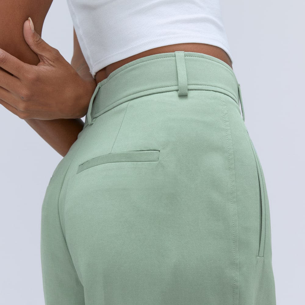The Draper Pleated Pant in Buttersmooth | Lily Pad | 32 Inseam