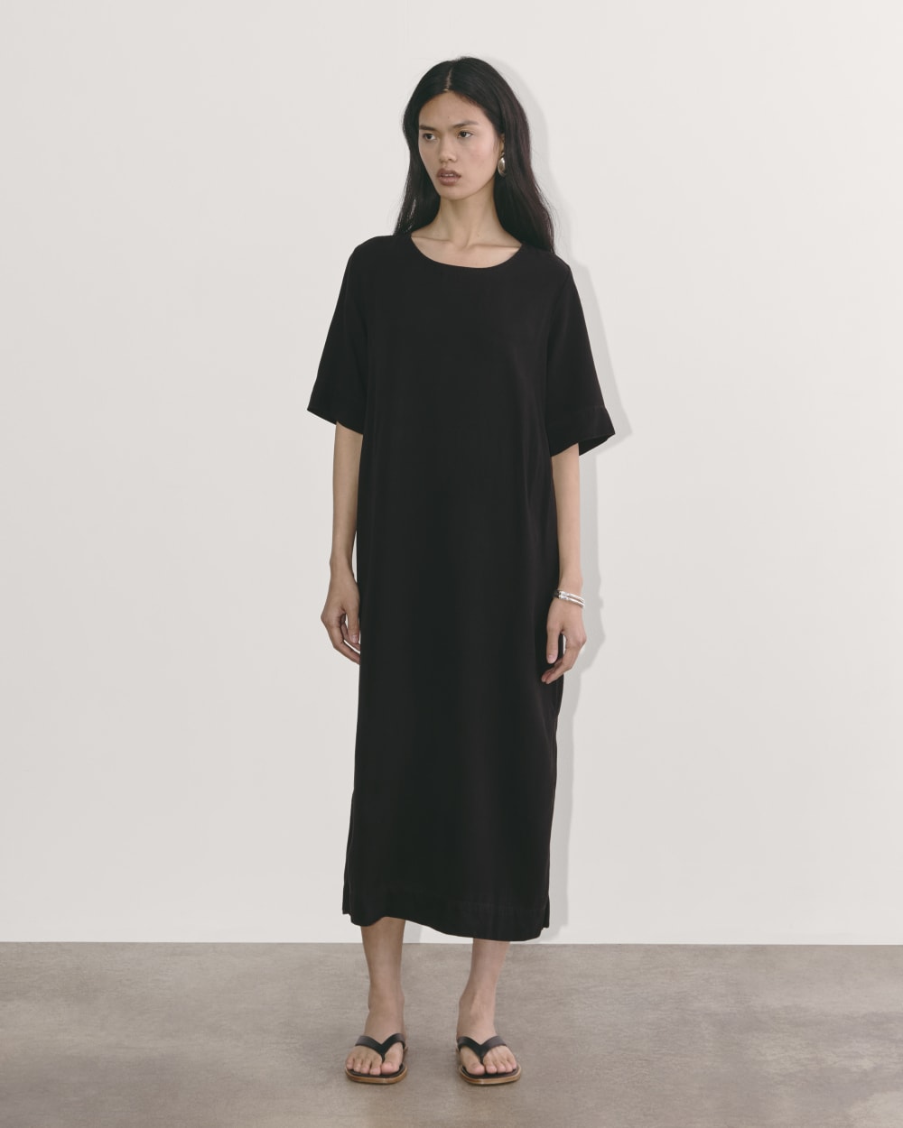 The Relaxed T-Shirt Dress in Buttersoft | Black