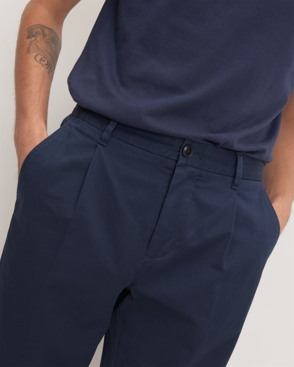 The Pleated Air Chino | Deep Navy