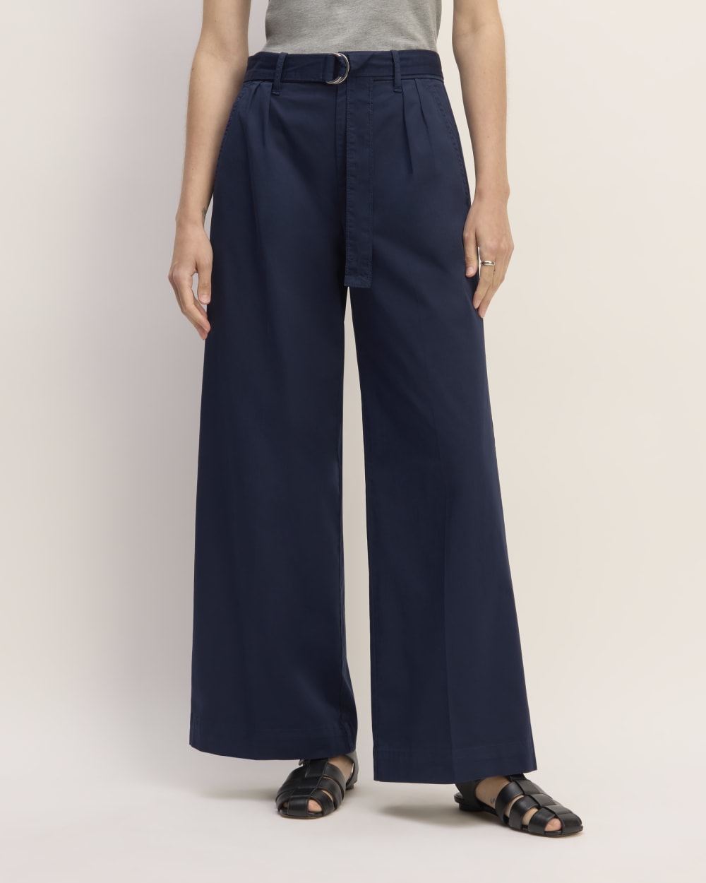 The Pleated Wide-Leg Chino | Navy