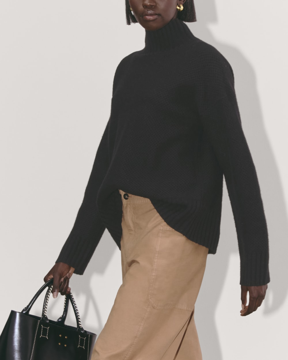 The Honeycomb Funnel Neck in Wool Cashmere | Black