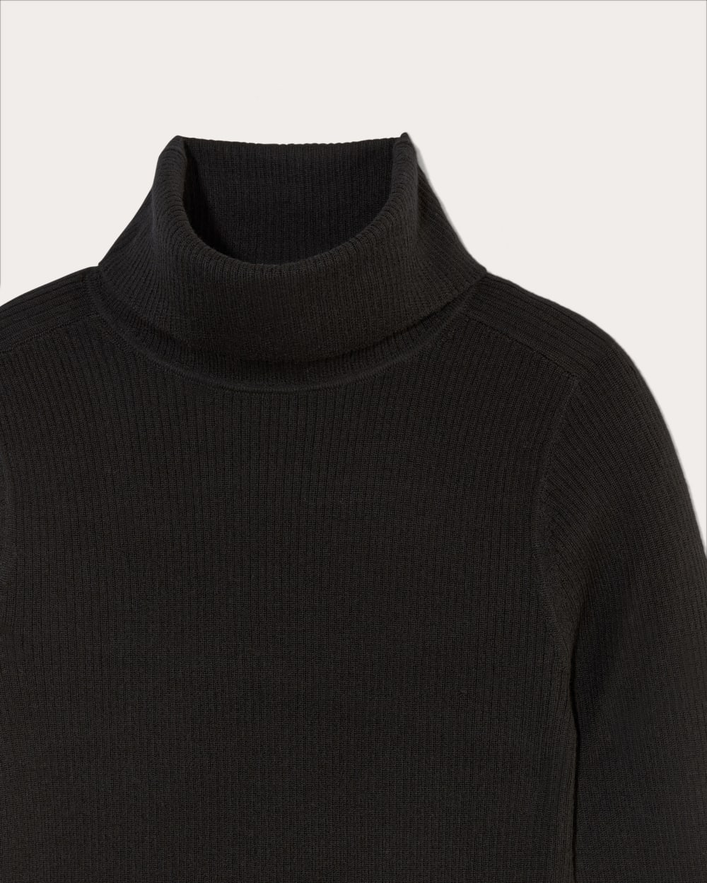 The Turtleneck in Ultrasoft Merino | Black