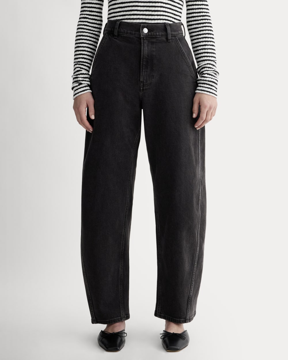 The Way-High® Twist Curve Jean | Washed Black