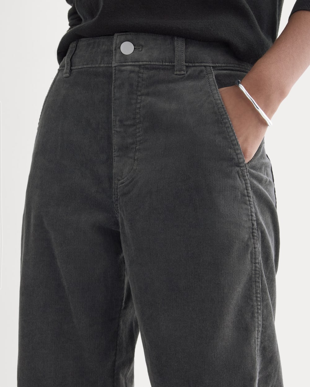 The Utility Barrel in Corduroy | Graphite