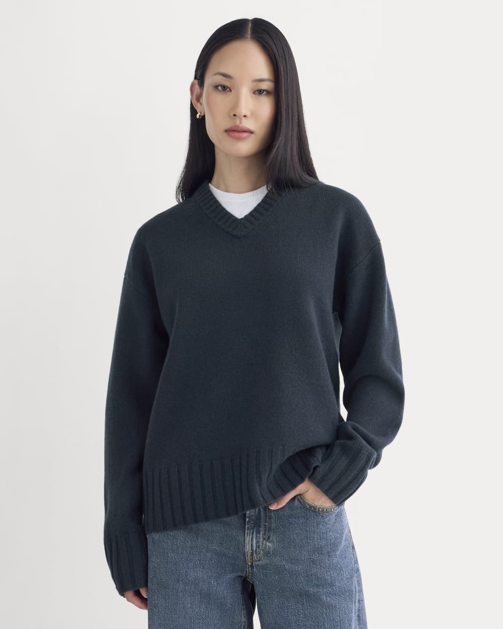 V-Neck Sweater in Extrafine Luxe Merino | Navy